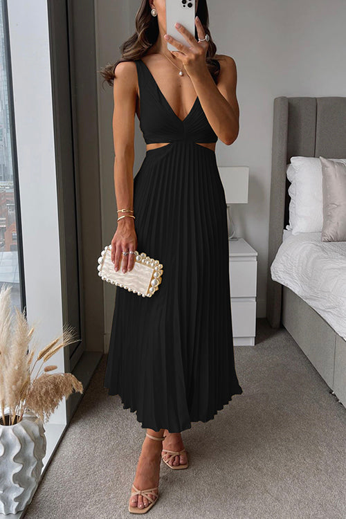 Cassandra - Attractive Sleeveless Dress
