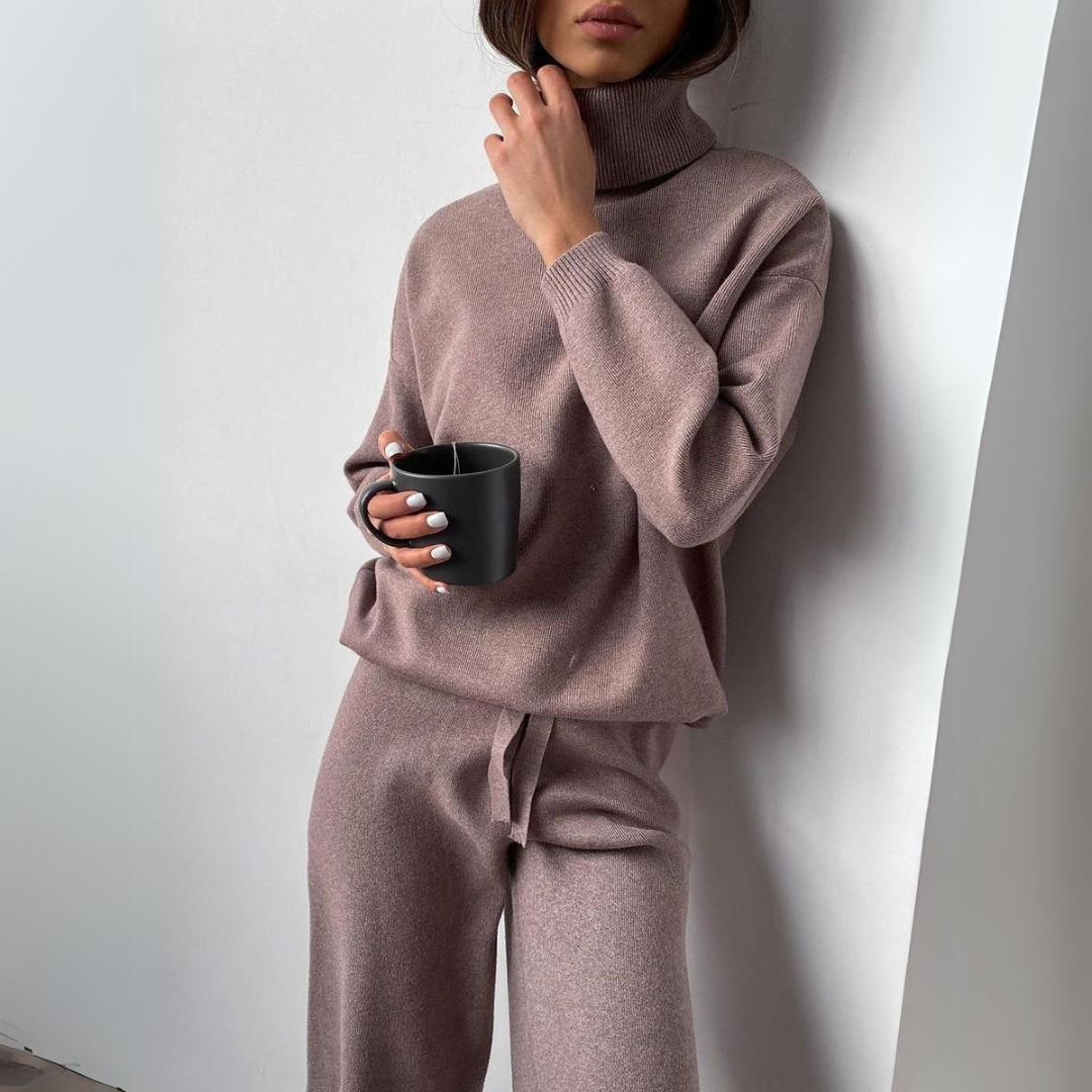 Mary™ Turtleneck Set