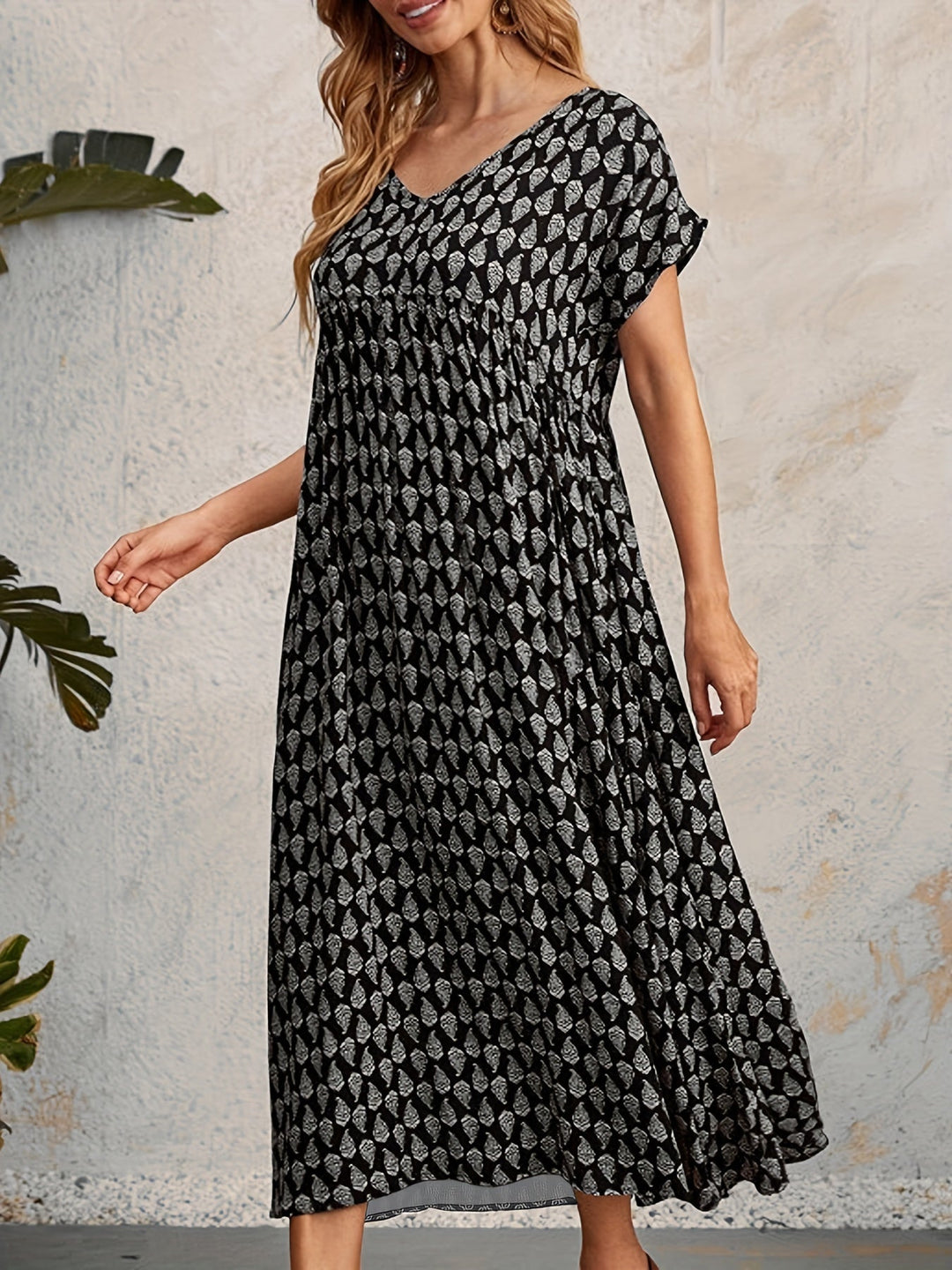 GRACE  | STYLISH V-NECK DRESS
